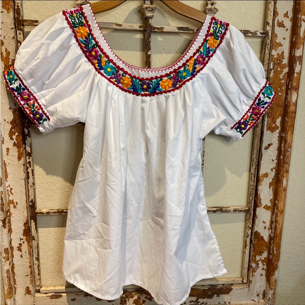 Mexicana embroidered blouse M